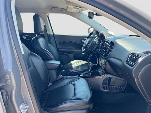 Used 2019 Jeep Compass Limited image 28