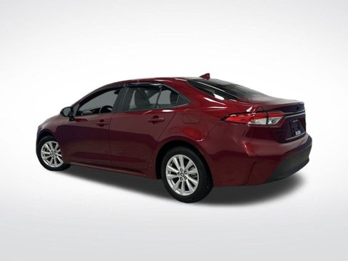 Used 2023 Toyota Corolla LE w/ LE Convenience Package image 3