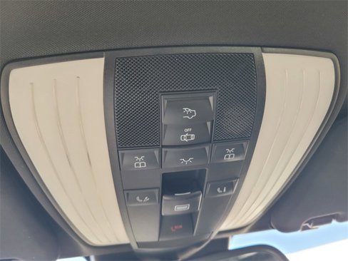 Used 2015 Mercedes-Benz E 400 Sedan w/ Lighting Package image 23
