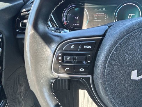 Used 2022 Kia Niro EX w/ Cold Weather Package image 13