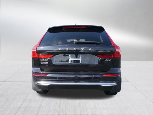 Used 2022 Volvo XC60 B6 Inscription image 4