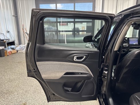 Used 2022 Jeep Compass Latitude image 15