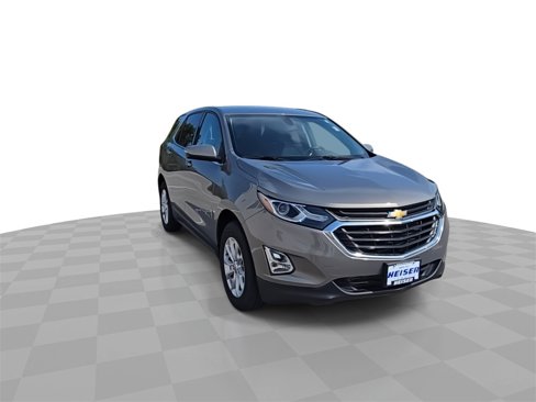 Used 2019 Chevrolet Equinox LT image 2