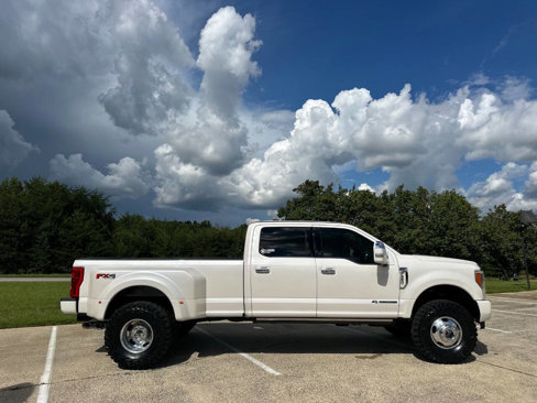 Used 2017 Ford F350 Platinum w/ Platinum Ultimate Package image 9