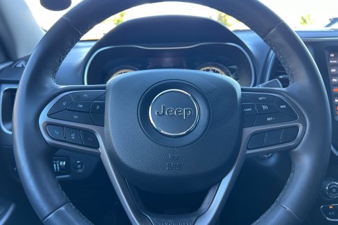 Used 2022 Jeep Cherokee Latitude Lux image 36