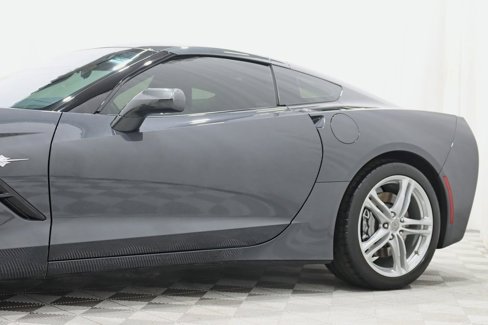 Used 2017 Chevrolet Corvette Stingray Coupe w/ 1LT image 4