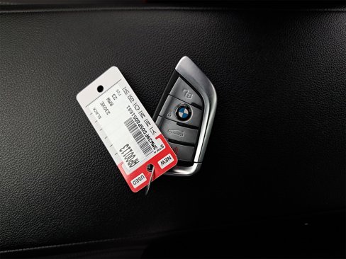 Used 2023 BMW 330e xDrive image 39
