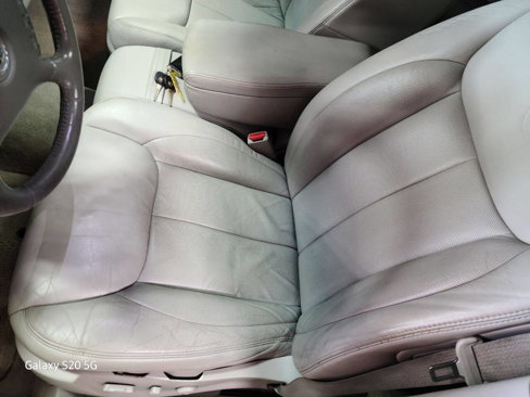 Used 2009 Cadillac DTS w/ Sun And Sound Package image 22