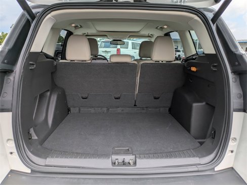 Used 2019 Ford Escape SEL image 13