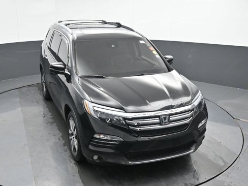 Used 2018 Honda Pilot Touring image 42
