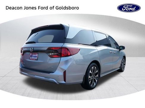 Used 2025 Honda Odyssey Elite image 3