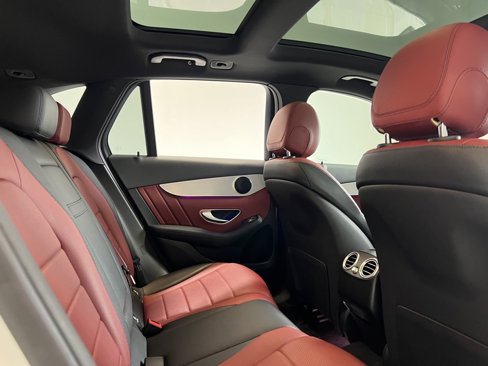 Used 2021 Mercedes-Benz GLC 300 4MATIC w/ AMG Line image 19