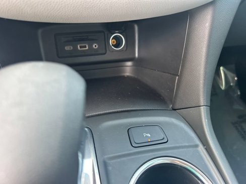 Used 2023 Chevrolet Equinox LT image 22