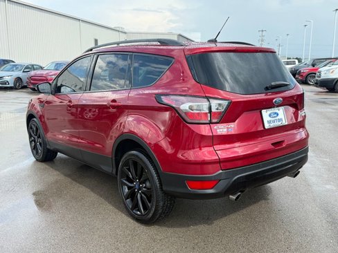 Used 2017 Ford Escape Titanium image 37