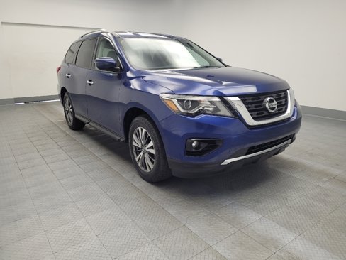 Used 2020 Nissan Pathfinder SV image 13