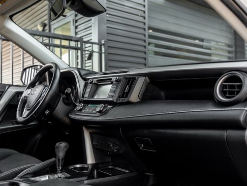 Used 2018 Toyota RAV4 XLE image 40