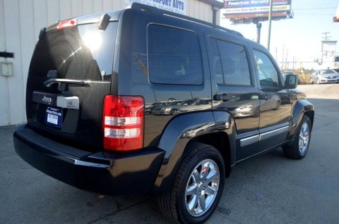 Used 2012 Jeep Liberty Sport image 9