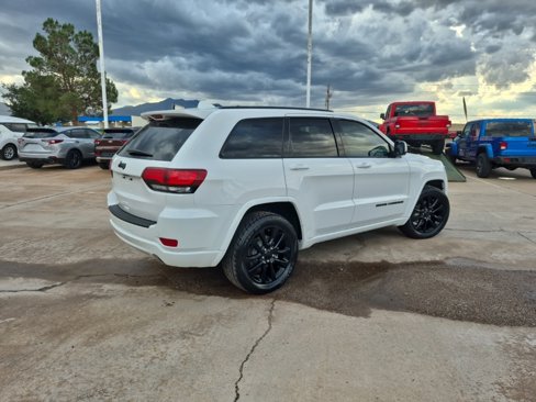 Used 2019 Jeep Grand Cherokee Altitude image 6
