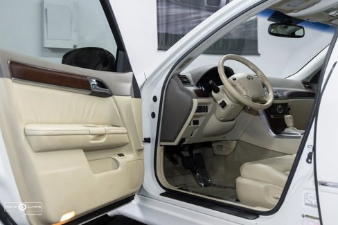 Used 2010 INFINITI M35 w/ Technology Pkg image 17
