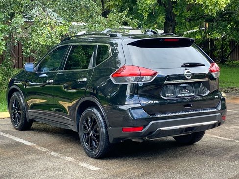 Used 2017 Nissan Rogue SV w/ Midnight Edition Package image 5