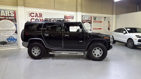 Used 2005 HUMMER H2 w/ Preferred Equipment Group image 9