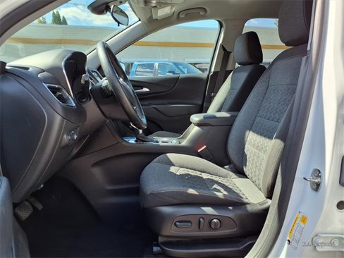Used 2023 Chevrolet Equinox LT image 11