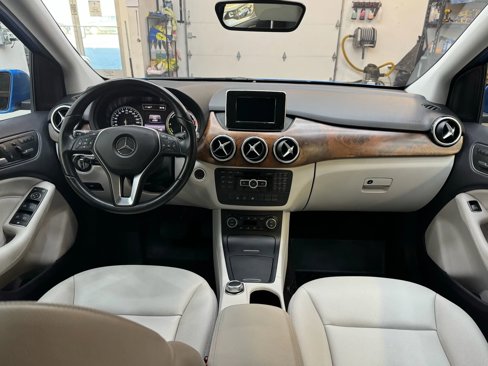 Used 2014 Mercedes-Benz B 250e image 14