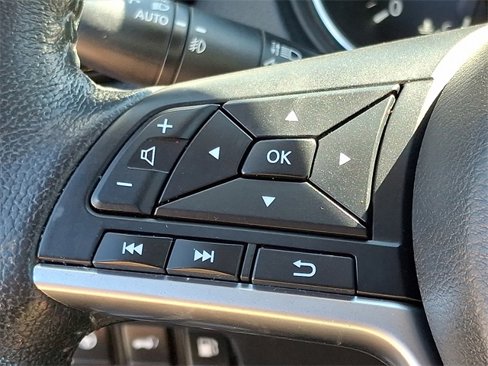 Used 2019 Nissan Rogue SL image 23