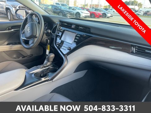 Certified 2019 Toyota Camry LE image 23