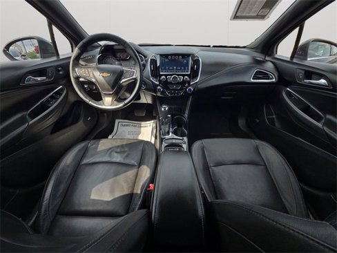 Used 2016 Chevrolet Cruze Premier image 17