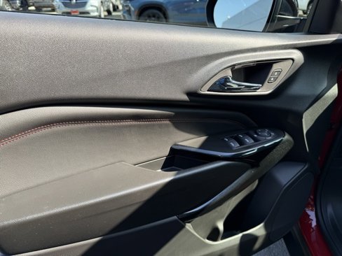 New 2026 Chevrolet Trax RS w/ Sunroof Package image 11