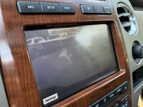 Used 2010 Ford F150 Lariat image 36