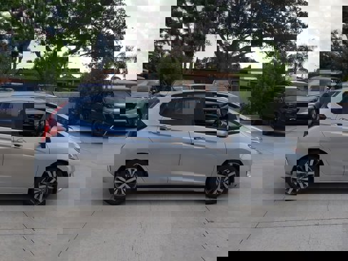 Used 2016 Honda Fit EX image 5