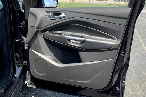 Used 2019 Ford Escape SE image 25