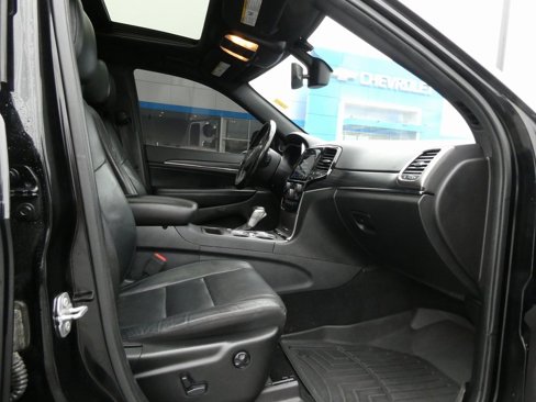 Used 2020 Jeep Grand Cherokee Limited w/ Luxury Group II image 13