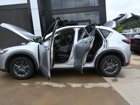 Used 2019 MAZDA CX-5 Touring image 18