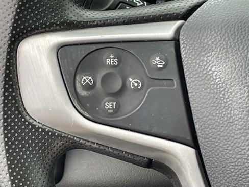 Used 2023 GMC Terrain SLE w/ Driver Convenience Package image 18