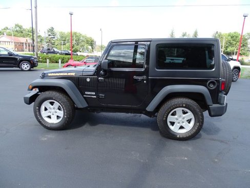Used 2018 Jeep Wrangler Sport image 9