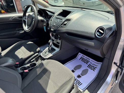 Used 2018 Ford Fiesta SE image 26