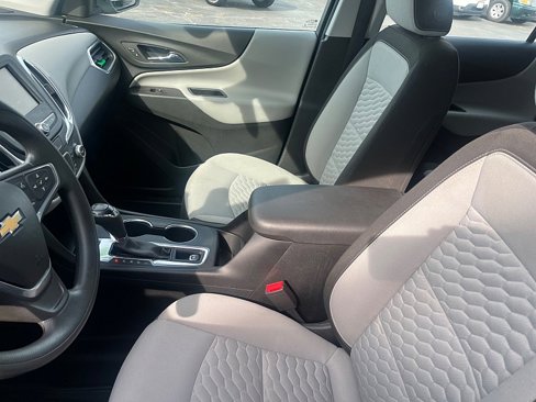 Used 2019 Chevrolet Equinox LS image 17