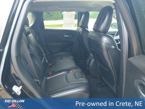 Used 2023 Jeep Cherokee Altitude Lux image 6