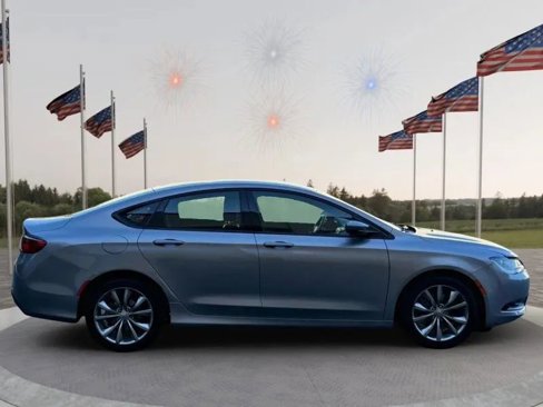 Used 2015 Chrysler 200 S image 4