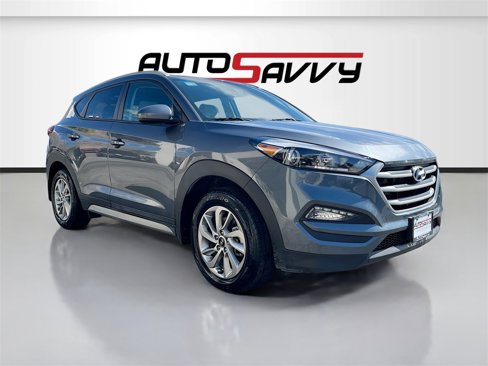 Used 2017 Hyundai Tucson SE image 1