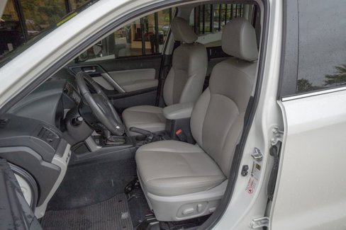 Used 2015 Subaru Forester 2.5i Touring w/ Eyesight & Navigation System image 8