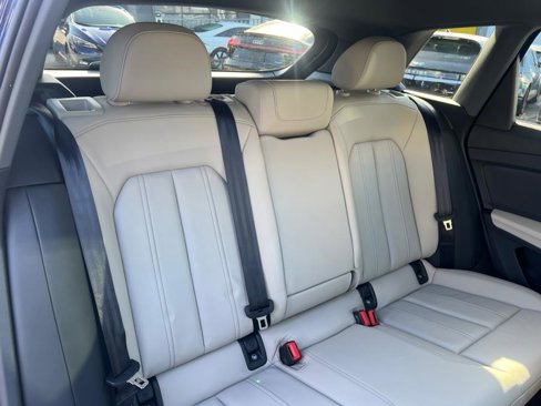 Used 2023 Audi Q4 e-tron Premium Plus w/ Premium Plus image 41