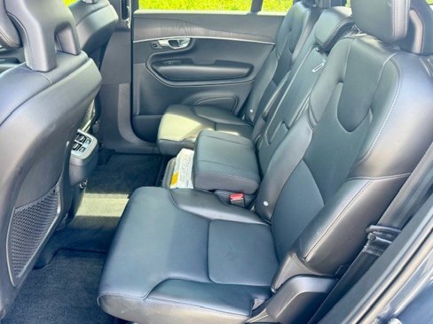 Used 2020 Volvo XC90 T5 Momentum image 13