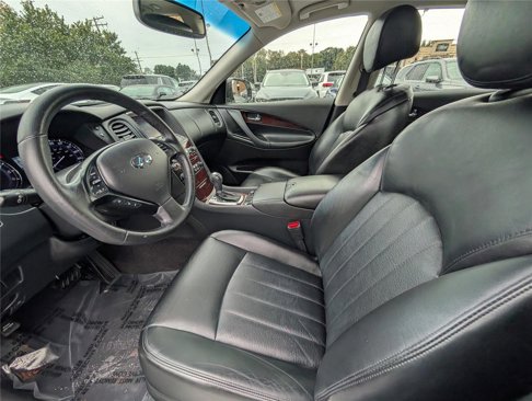 Used 2017 INFINITI QX50 AWD w/ Premium Plus Package image 15