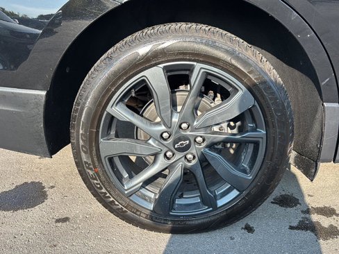 Used 2023 Chevrolet Equinox RS image 11