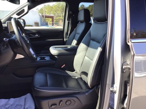 Used 2023 GMC Yukon XL SLT image 17