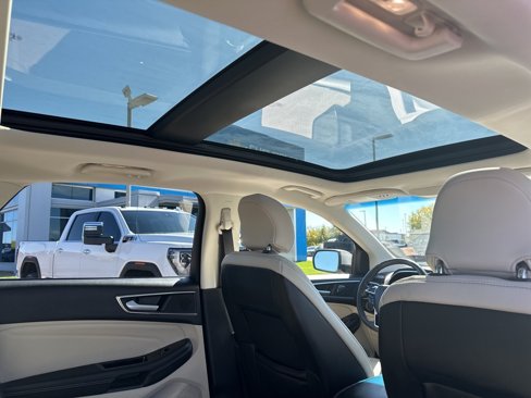 Used 2015 Ford Edge Titanium w/ Equipment Group 302A image 24